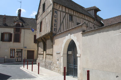 Musé du patrimoine de Saint-Julien-du-Sault 89